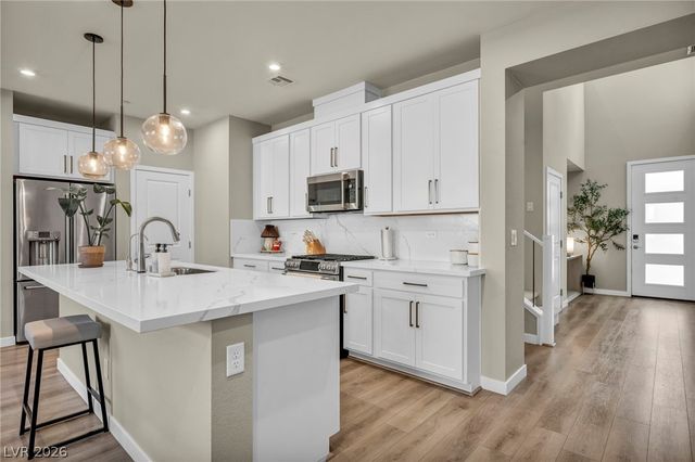 11898 Vector Ray Avenue, Las Vegas, NV 89138