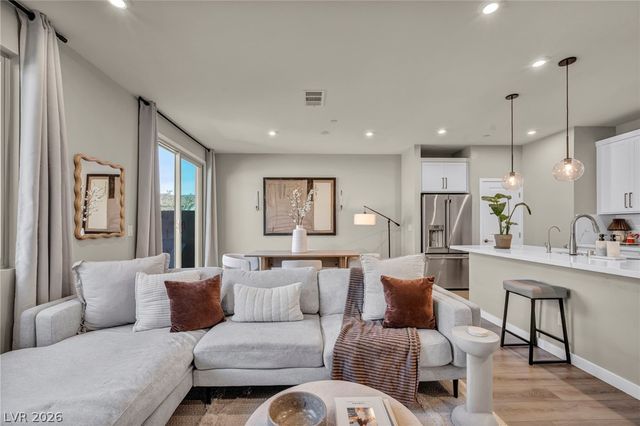 11898 Vector Ray Avenue, Las Vegas, NV 89138