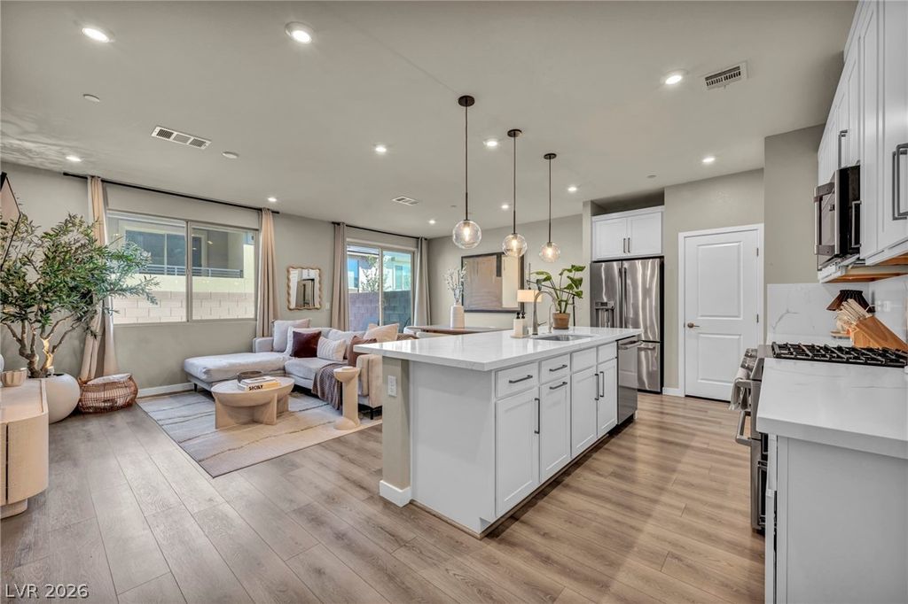 11898 Vector Ray Avenue, Las Vegas, NV 89138