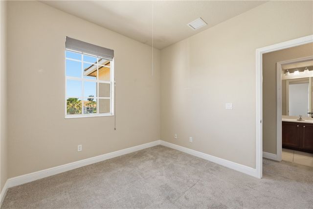 1189 Normandie Way, Vero Beach, FL 32960