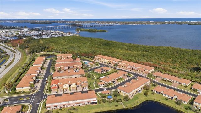 1189 Normandie Way, Vero Beach, FL 32960