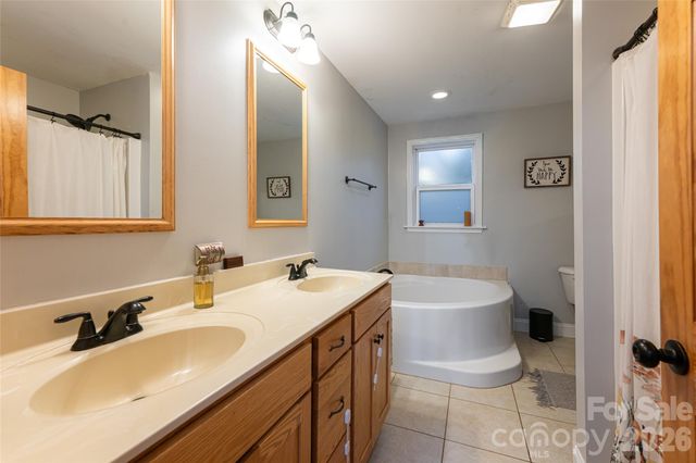 65 Owenby Road, Candler, NC 28715