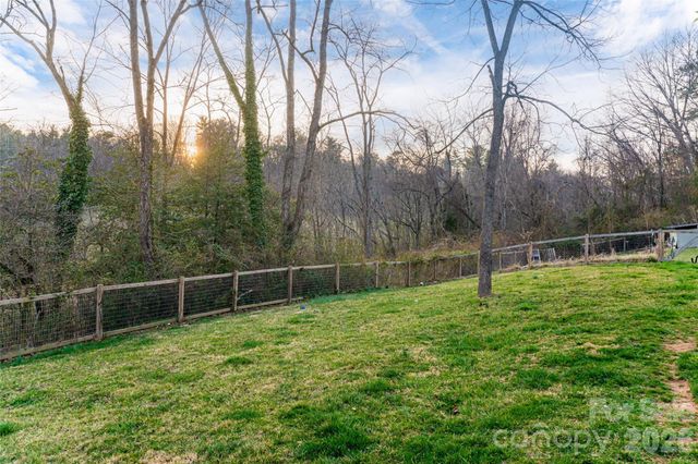 65 Owenby Road, Candler, NC 28715