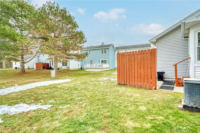 22 Sleepy Hollow, Chili, NY 14624