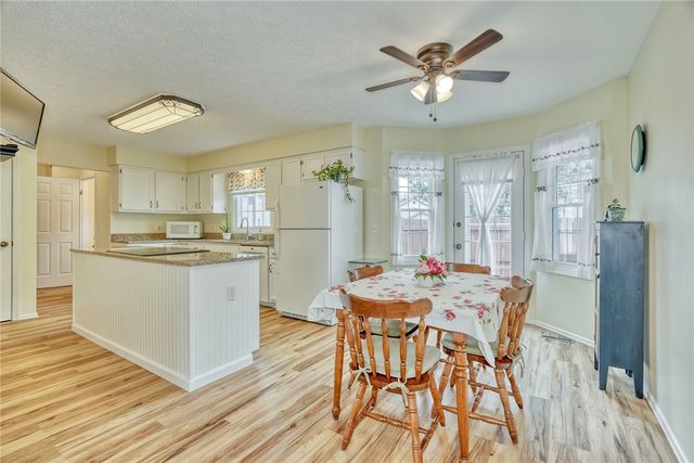 22 Sleepy Hollow, Chili, NY 14624