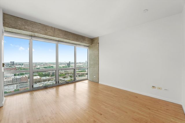 1845 S MICHIGAN Avenue 2002, Chicago, IL 60616