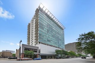 1845 S MICHIGAN Avenue 2002, Chicago, IL 60616