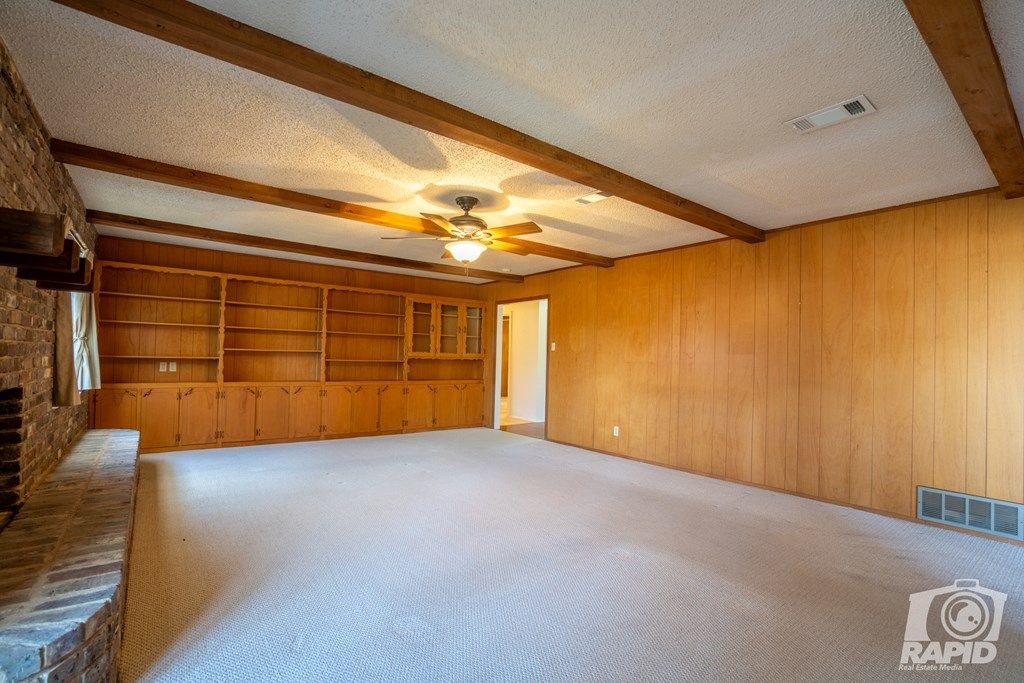 Image 12 of property listing at 2936 Cumberland Dr, San Angelo, TX 76904