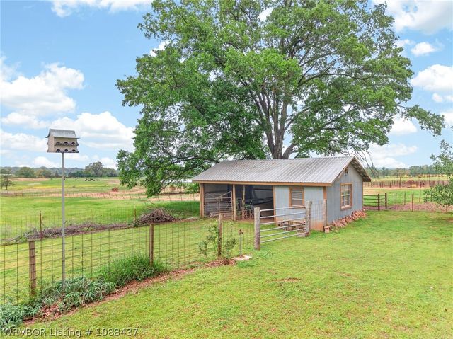 840 Gin Town, Mulberry, AR 72947