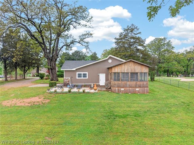 840 Gin Town, Mulberry, AR 72947
