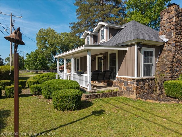 840 Gin Town, Mulberry, AR 72947