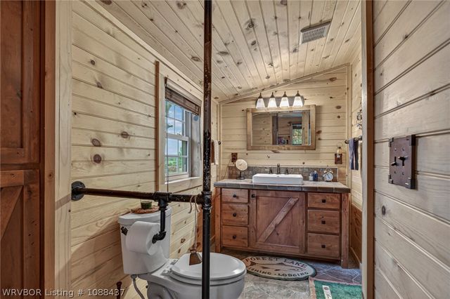 840 Gin Town, Mulberry, AR 72947