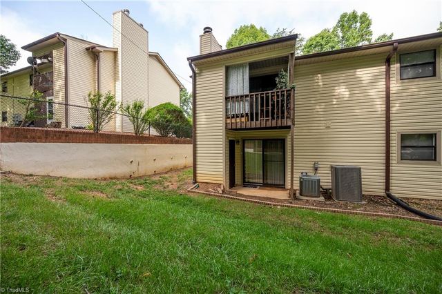506 Brookside Court, Kernersville, NC 27284
