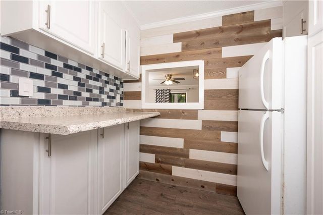506 Brookside Court, Kernersville, NC 27284