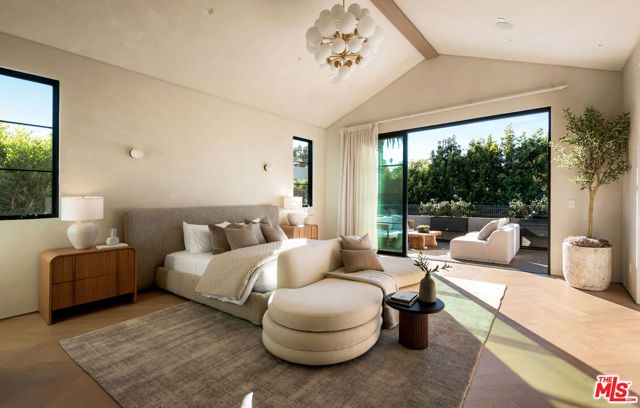 4165 Nagle Avenue, Sherman Oaks, CA 91423