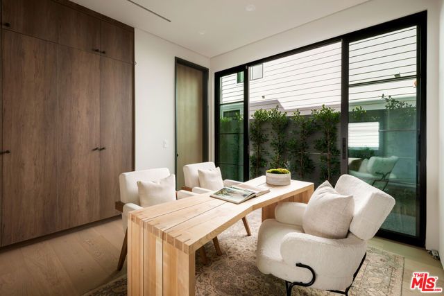 4165 Nagle Avenue, Sherman Oaks, CA 91423