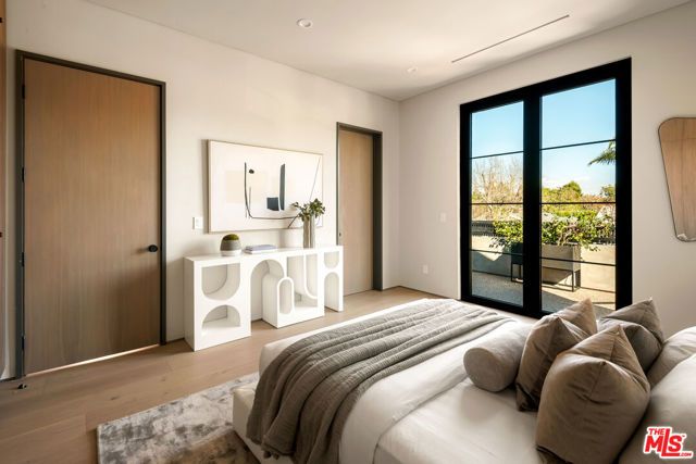 4165 Nagle Avenue, Sherman Oaks, CA 91423