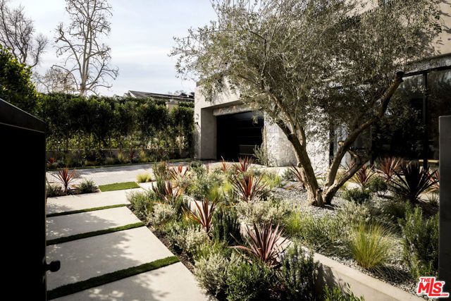 4165 Nagle Avenue, Sherman Oaks, CA 91423