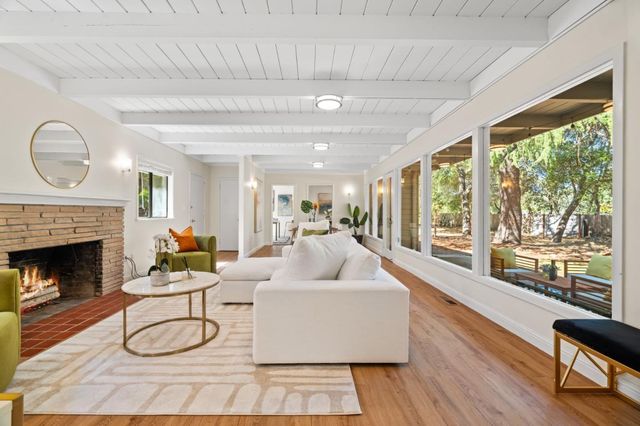 20141 Mendelsohn Lane, Saratoga, CA 95070