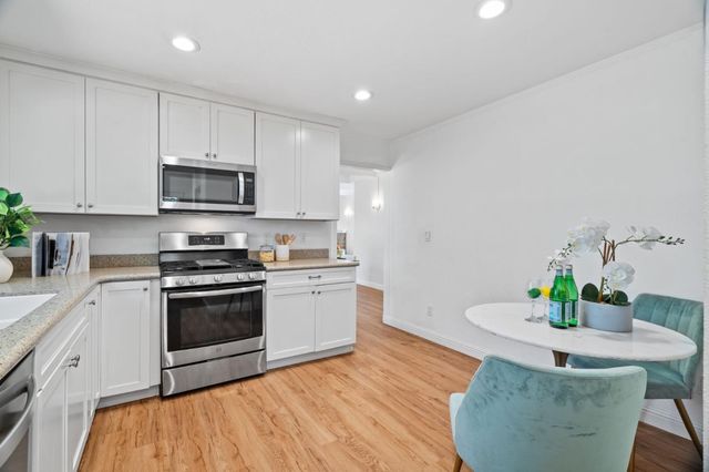 20141 Mendelsohn Lane, Saratoga, CA 95070