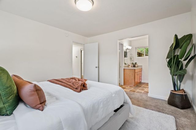 20141 Mendelsohn Lane, Saratoga, CA 95070