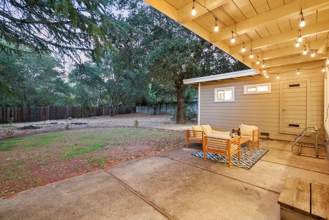 20141 Mendelsohn Lane, Saratoga, CA 95070