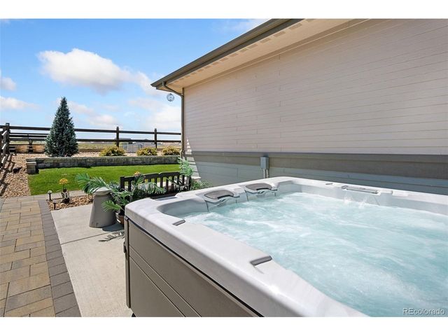 12791 Crane River Dr, Longmont, CO 80504