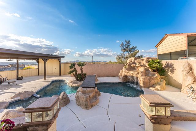 10464 Caribou Avenue, Apple Valley, CA 92308