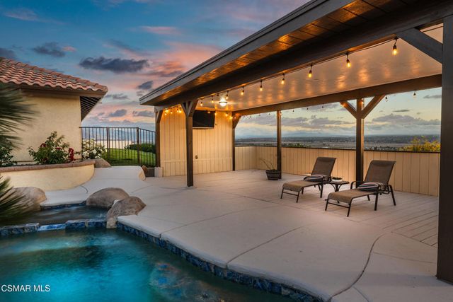 10464 Caribou Avenue, Apple Valley, CA 92308