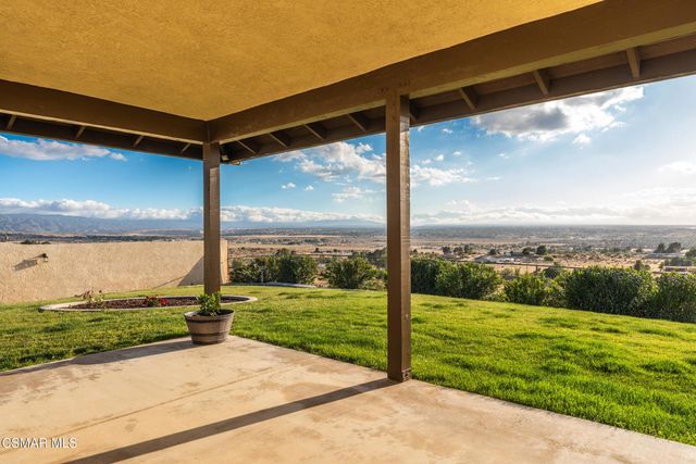 10464 Caribou Avenue, Apple Valley, CA 92308