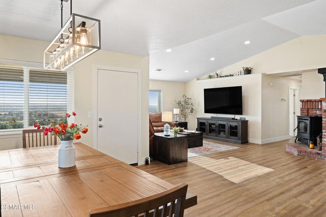 10464 Caribou Avenue, Apple Valley, CA 92308