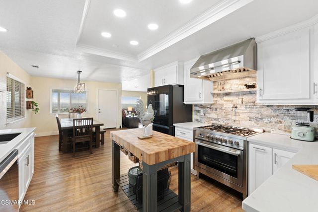 10464 Caribou Avenue, Apple Valley, CA 92308