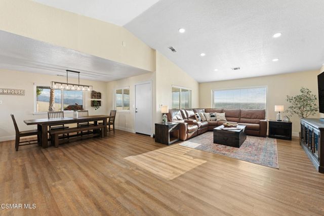 10464 Caribou Avenue, Apple Valley, CA 92308