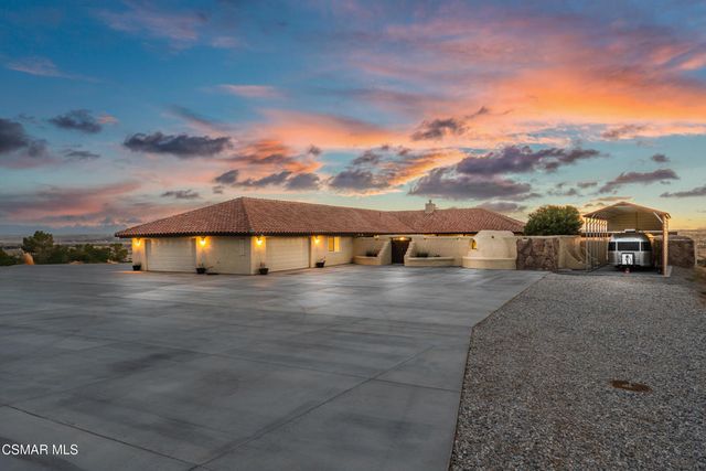 10464 Caribou Avenue, Apple Valley, CA 92308