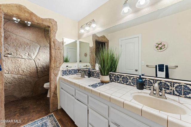 10464 Caribou Avenue, Apple Valley, CA 92308