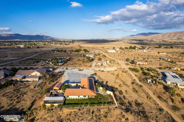 10464 Caribou Avenue, Apple Valley, CA 92308