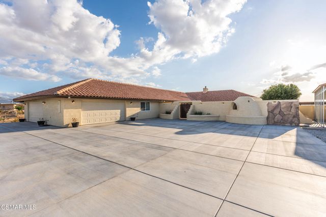 10464 Caribou Avenue, Apple Valley, CA 92308