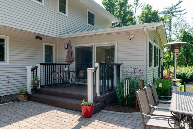 12 Oriole Drive, Woodstock, NY 12498