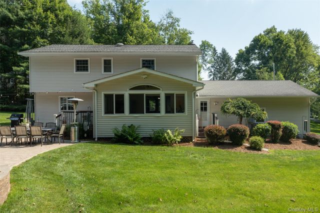 12 Oriole Drive, Woodstock, NY 12498
