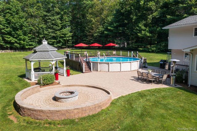 12 Oriole Drive, Woodstock, NY 12498