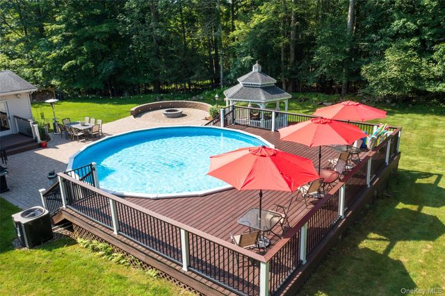 12 Oriole Drive, Woodstock, NY 12498