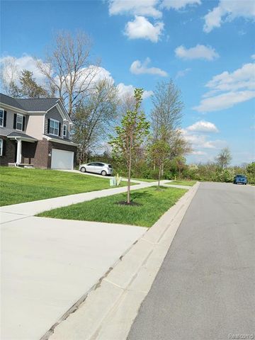 48430 Shagbark Lane, Belleville, MI 48111