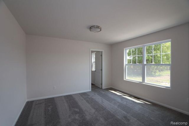48430 Shagbark Lane, Belleville, MI 48111