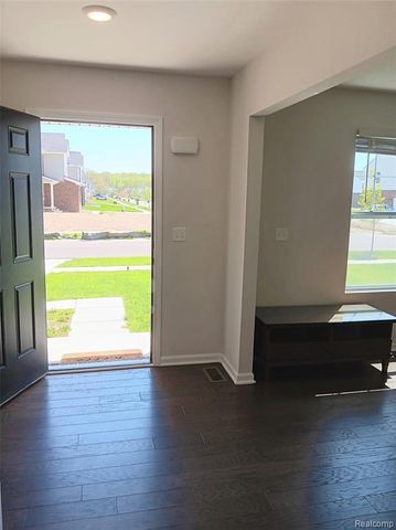 48430 Shagbark Lane, Belleville, MI 48111