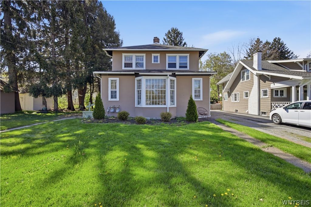 102 Prospect Avenue, Hamburg, NY 14075