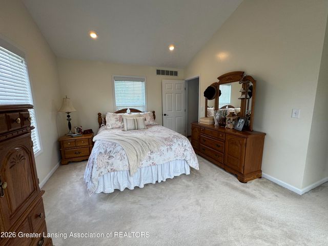 3923 Keller Road, Holt, MI 48842