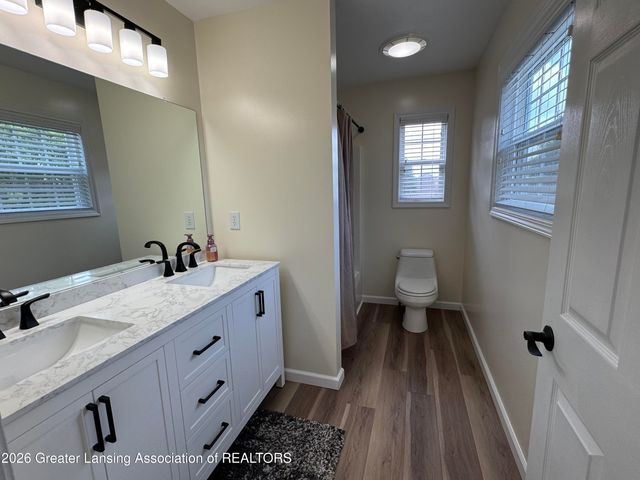 3923 Keller Road, Holt, MI 48842