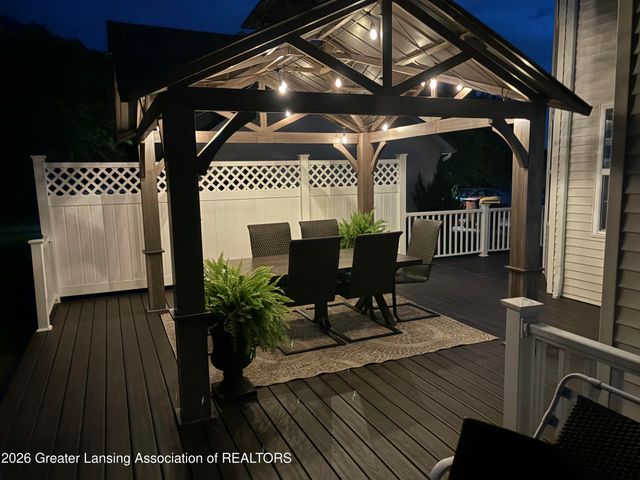 3923 Keller Road, Holt, MI 48842