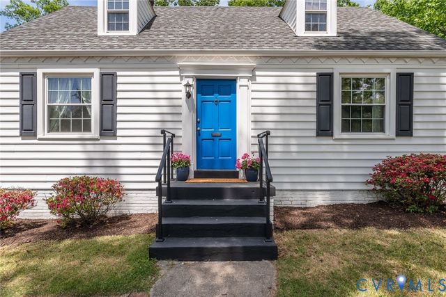 7712 Patterson Ave, Henrico, VA 23229