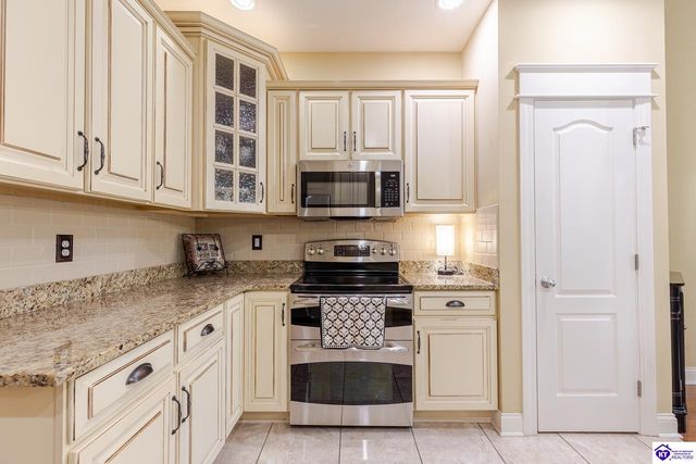 102 Karstwood Court, Elizabethtown, KY 42701